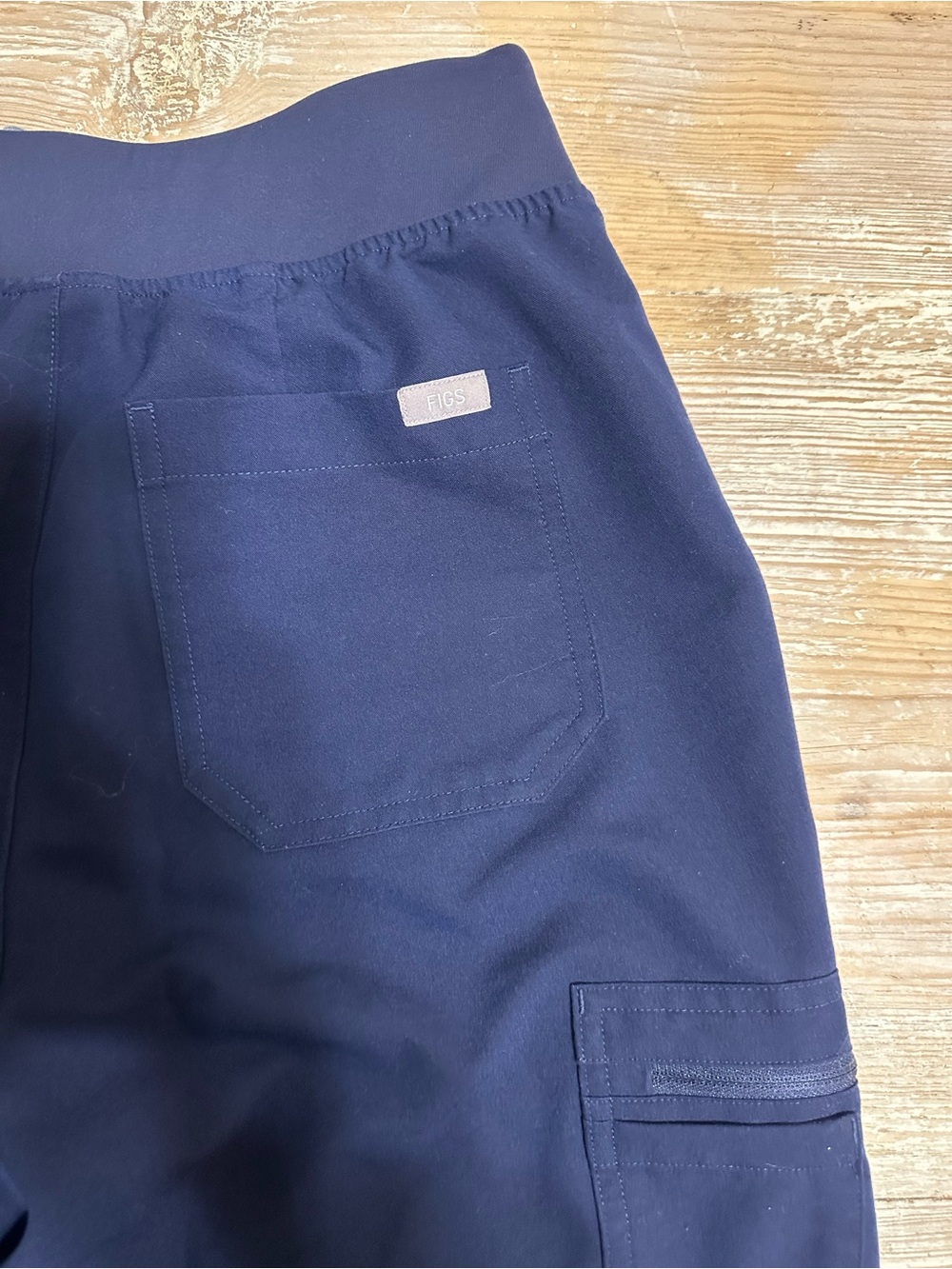 Figs Yola High-Rise Slim Scrub Pant Navy Blue Sz M Tall - Picture 9 of 14